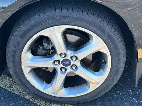 Used 2015 Ford Fusion SE w/ Equipment Group 201A FWD image 9