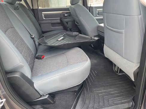 Used 2018 RAM 1500 Big Horn image 9