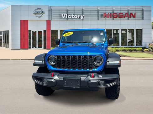 Used 2024 Jeep Wrangler Unlimited Rubicon AWD/4WD image 8