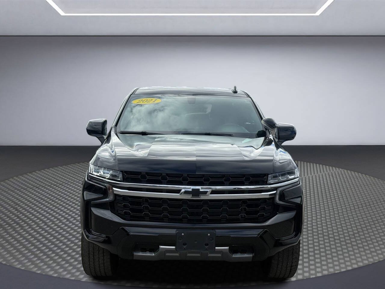 Used 2021 Chevrolet Tahoe 4WD w/ Remote Keyless Entry Package image 2