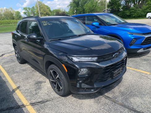 Used 2023 Chevrolet TrailBlazer RS w/ Convenience Package AWD/4WD image 4