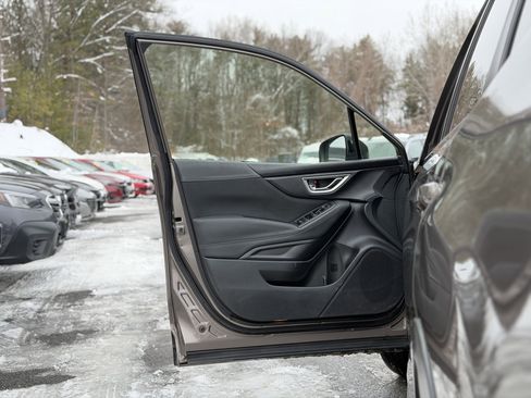 Used 2023 Subaru Forester Premium image 20