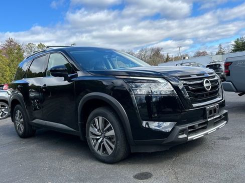Certified 2023 Nissan Pathfinder SL w/ Black Appearance Package AWD/4WD image 1