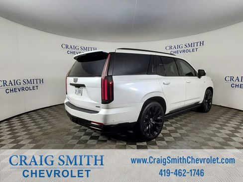 Used 2025 Cadillac Escalade Sport Platinum w/ LPO, ONYX Package image 24