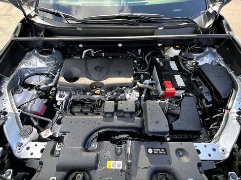 Certified 2025 Toyota RAV4 LE image 28