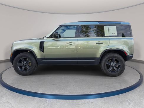 Used 2023 Land Rover Defender 110 AWD/4WD image 9