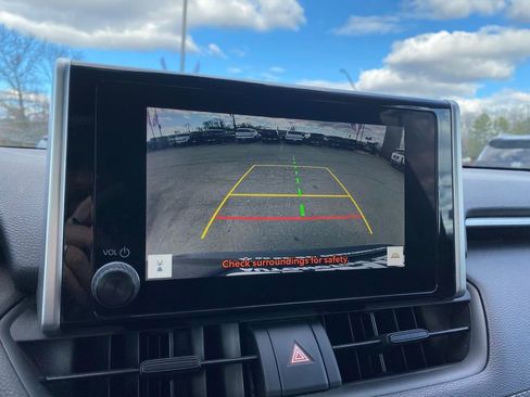 Used 2023 Toyota RAV4 XLE image 21