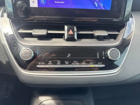 Used 2024 Toyota Corolla LE FWD image 32