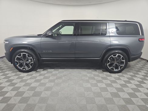 Used 2025 Rivian R1S Adventure AWD/4WD image 2