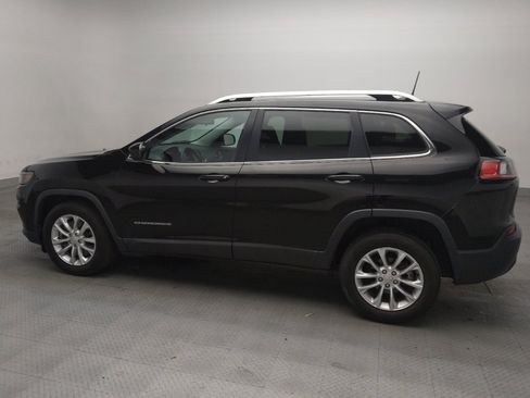 Used 2019 Jeep Cherokee Latitude w/ Popular Appearance Group FWD image 3