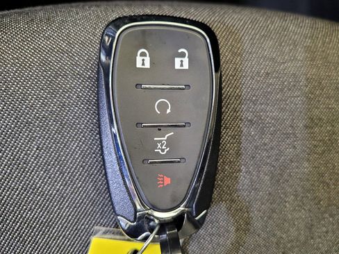 Used 2019 Chevrolet Equinox LT image 32