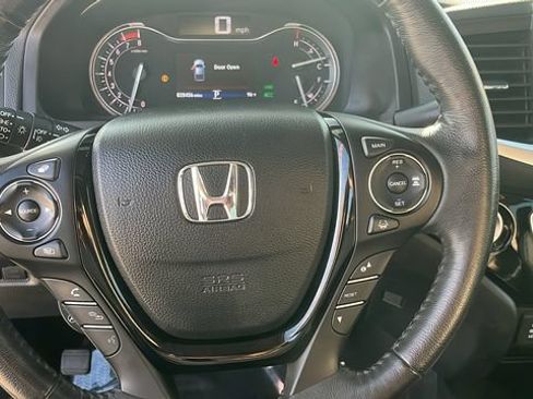 Used 2017 Honda Ridgeline RTL-E image 7