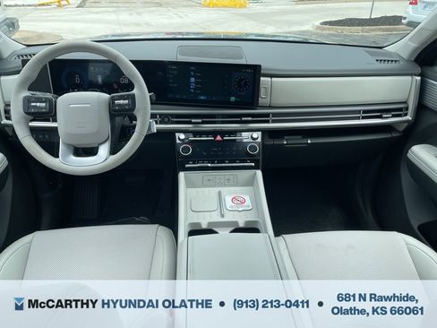 New 2025 Hyundai Santa Fe SEL FWD image 3