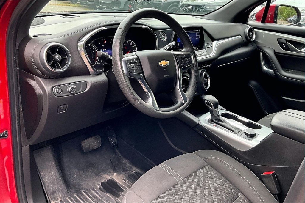 Used 2022 Chevrolet Blazer LT FWD image 15