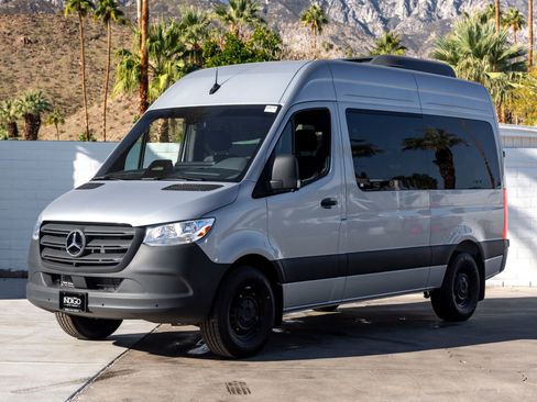 New 2025 Mercedes-Benz Sprinter 2500 image 1