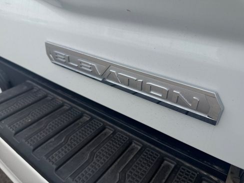 Used 2023 GMC Sierra 1500 Elevation w/ X31 Off-Road Package AWD/4WD image 28