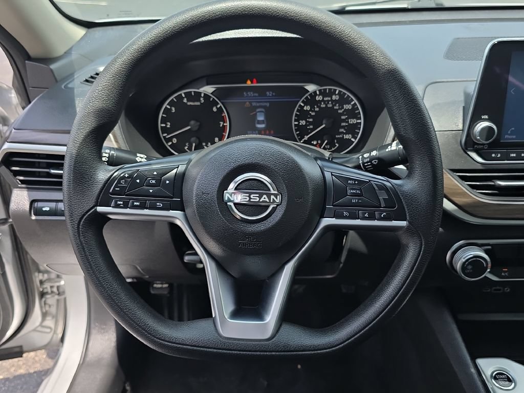Used 2024 Nissan Altima 2.5 SV FWD image 23