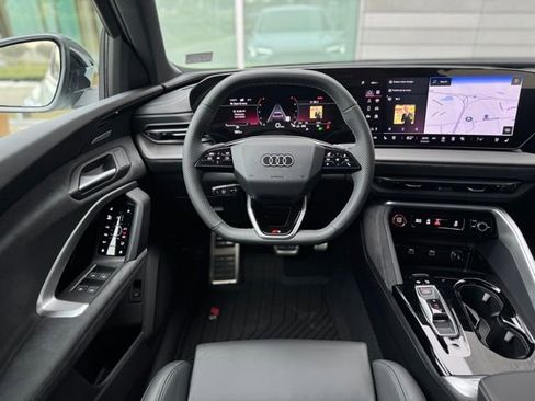 New 2025 Audi SQ5 Premium Plus image 11