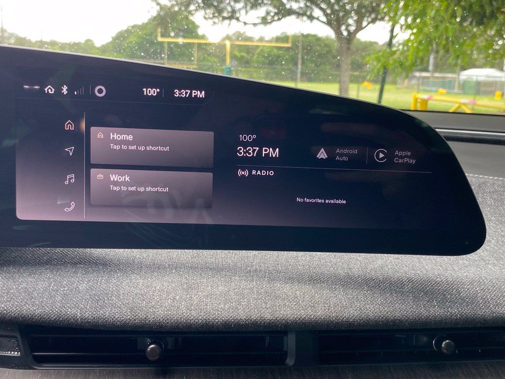 Used 2024 Lucid Air Pure RWD image 28