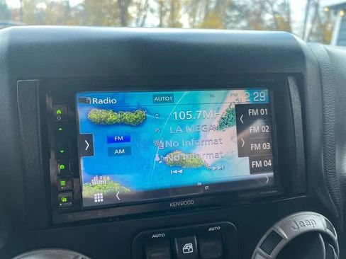 Used 2015 Jeep Wrangler Sport w/ Quick Order Package 24S image 11