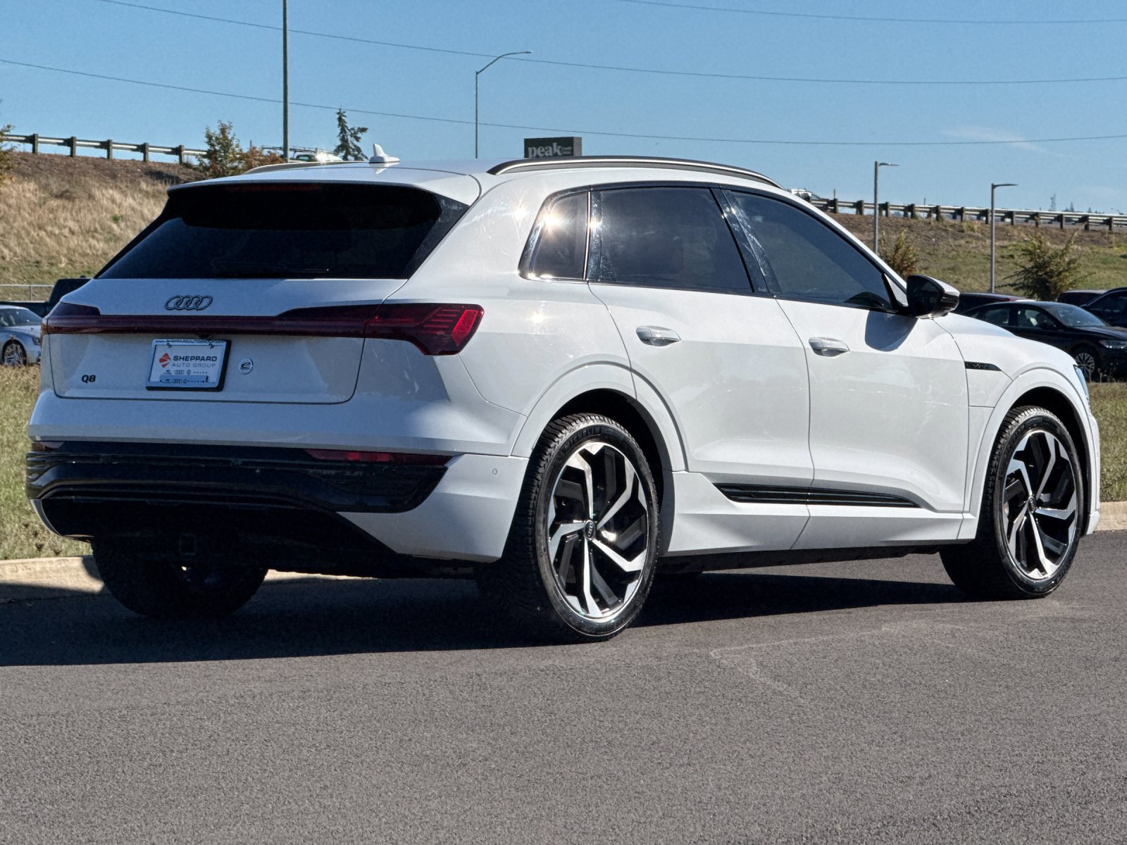 Used 2024 Audi Q8 e-tron Prestige w/ Prestige Package AWD/4WD image 3