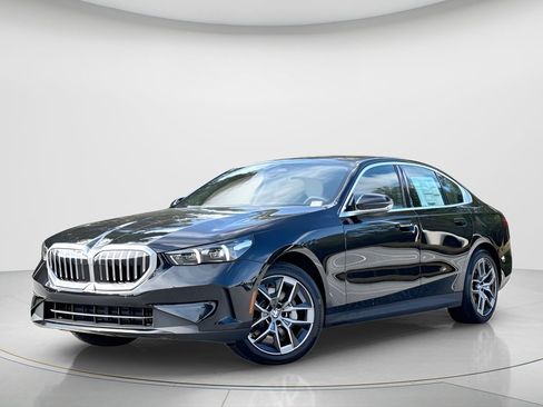 New 2026 BMW 530i xDrive w/ Premium Package AWD/4WD image 1
