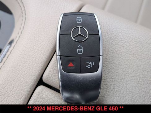 Certified 2024 Mercedes-Benz GLE 450 4MATIC image 31