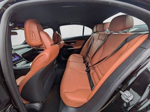 Used 2025 Mercedes-Benz C 300 Sedan image 14