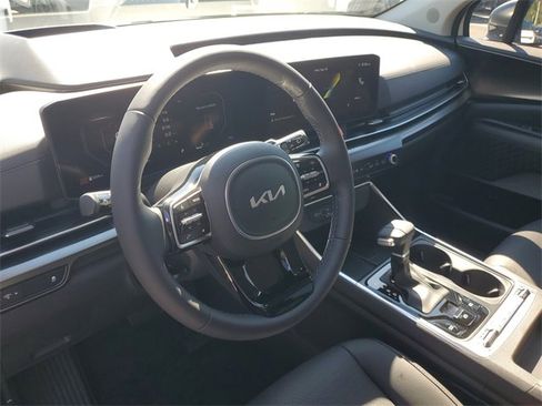 New 2026 Kia Carnival SX Prestige image 24