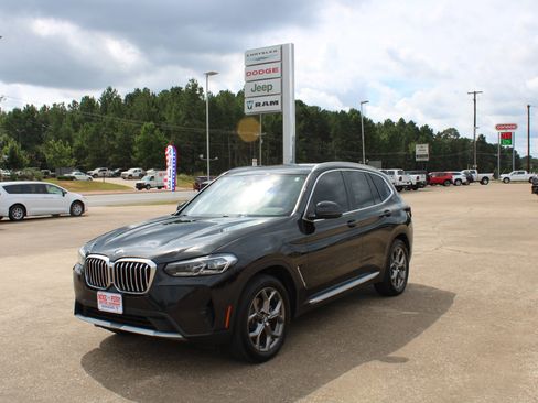 Used 2022 BMW X3 xDrive30i w/ Premium Package 2 image 1
