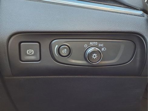 Certified 2021 Buick Enclave Avenir w/ Avenir Technology Package AWD/4WD image 12