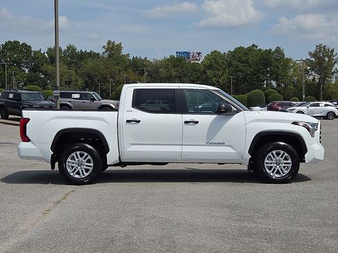 Used 2026 Toyota Tundra SR5 AWD/4WD image 6