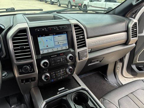 Used 2018 Ford F250 Platinum w/ Platinum Ultimate Package AWD/4WD image 22