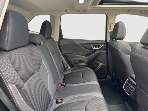 Used 2023 Subaru Forester Premium AWD/4WD image 46