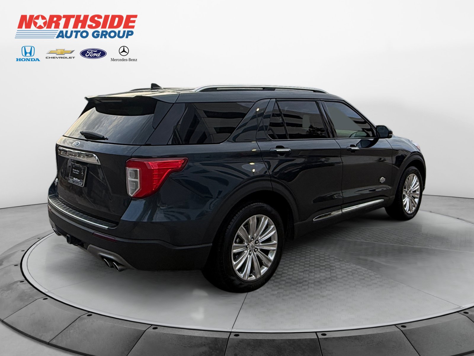 Used 2022 Ford Explorer King Ranch w/ Technology Package RWD image 7