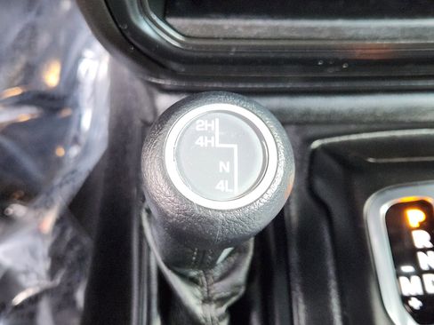 Used 2021 Jeep Wrangler Unlimited Sport image 22