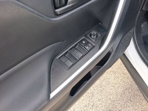 Used 2025 Toyota RAV4 LE FWD image 14