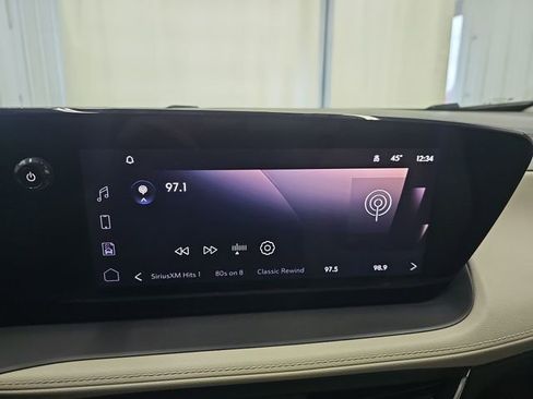 Used 2024 Buick Encore GX Avenir AWD/4WD image 18