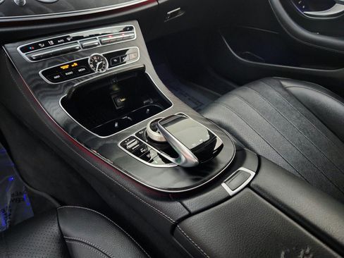Used 2020 Mercedes-Benz E 350 Sedan image 22
