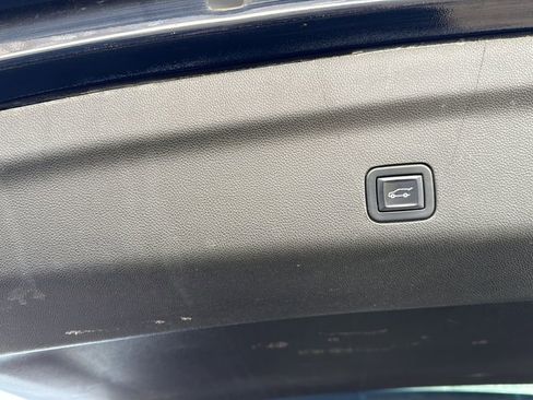 Used 2022 Chevrolet Tahoe Premier image 20