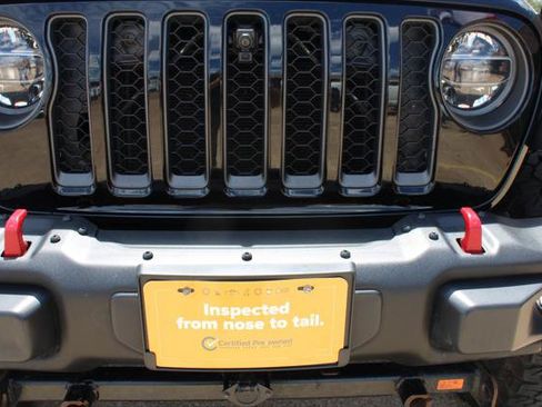 Certified 2020 Jeep Gladiator Rubicon AWD/4WD image 11