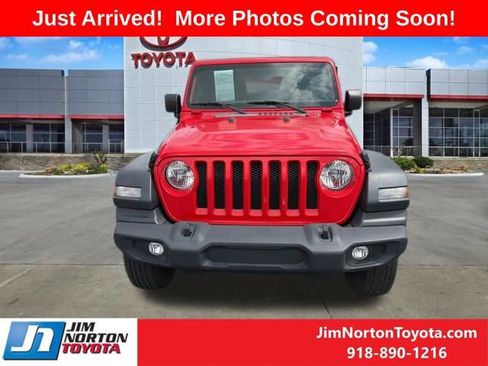 Used 2020 Jeep Wrangler Unlimited Sport S image 2