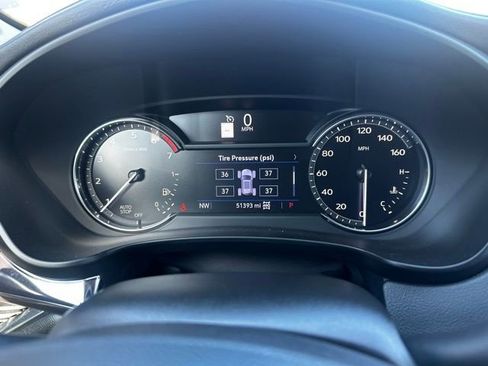 Used 2019 Cadillac XT4 Luxury w/ Cold Weather Package image 29