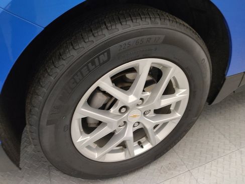Used 2024 Chevrolet Equinox LT FWD image 31
