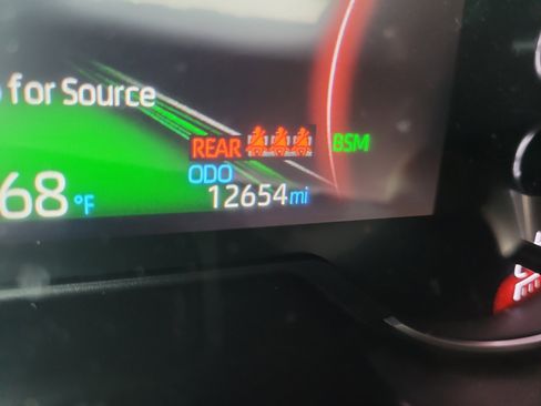 Certified 2025 Toyota RAV4 XLE image 32