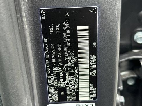 Used 2025 Lexus RX 350h w/ Convenience Package AWD/4WD image 35