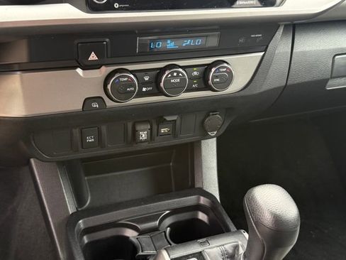 Used 2021 Toyota Tacoma SR5 RWD image 15