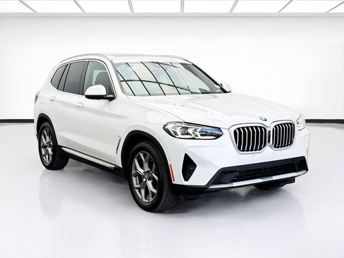 Used 2024 BMW X3 sDrive30i w/ Convenience Package RWD image 3
