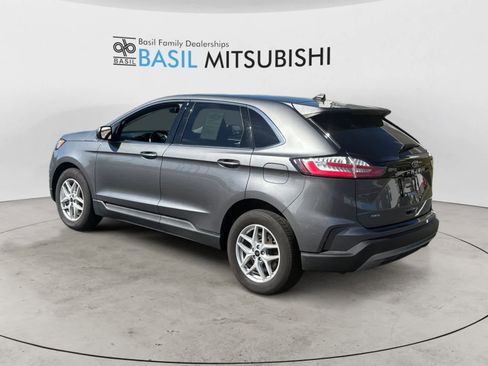 Used 2024 Ford Edge SEL image 3
