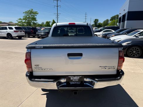 Used 2006 Toyota Tacoma PreRunner RWD image 4